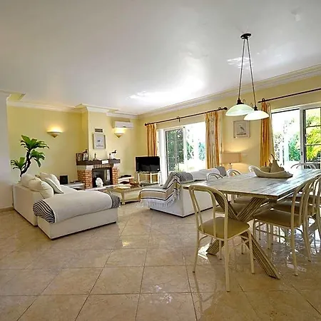 Hotel In Near Falesia Vilamoura